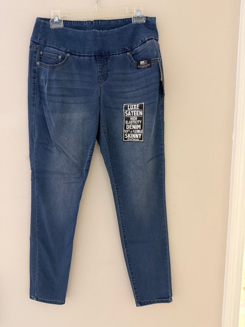 BRAND NEW NWT STITCHSTAR PULL ON SKINNY DENIM JEANS LUXE SATEEN STRETCH - SIZE M